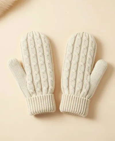 Cream Cable-Knit Mittens Softly Lit - Accessories - AI generated image